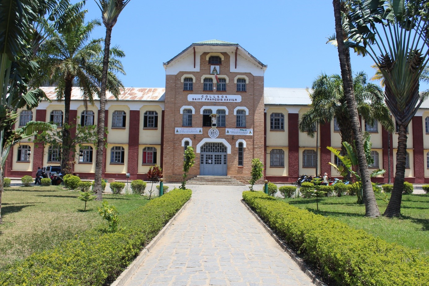 20 – Collège Saint François Xavier Fianarantsoa